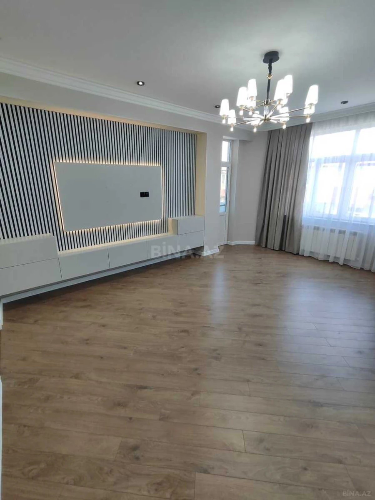 Satılır 2 otaqlı mənzil 94 m²
