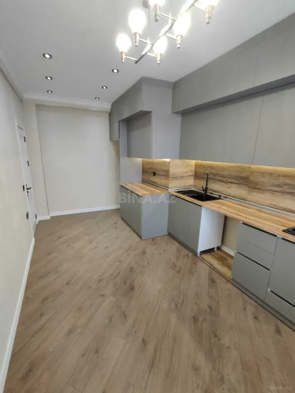Satılır 2 otaqlı mənzil 94 m²