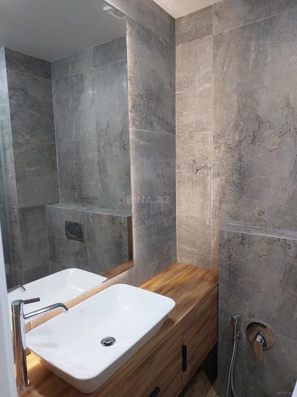 Satılır 2 otaqlı mənzil 96 m²