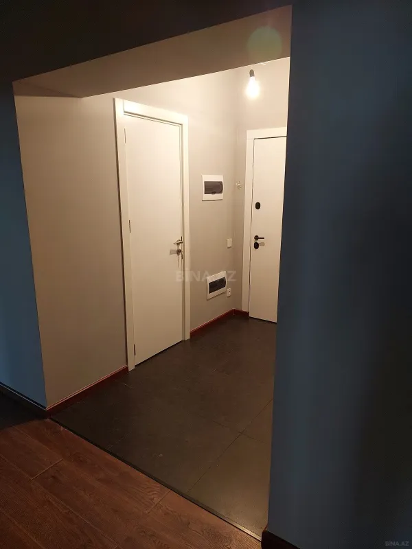 Satılır 2 otaqlı mənzil 96 m²