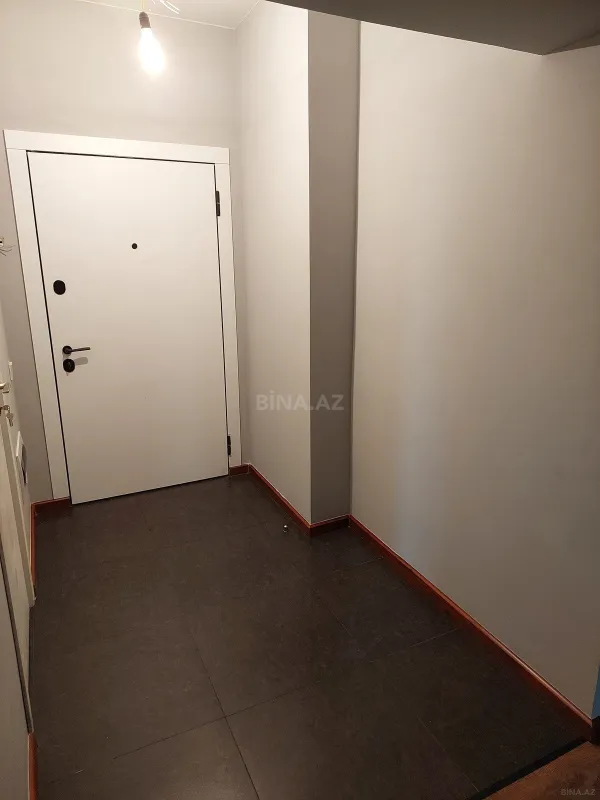 Satılır 2 otaqlı mənzil 96 m²