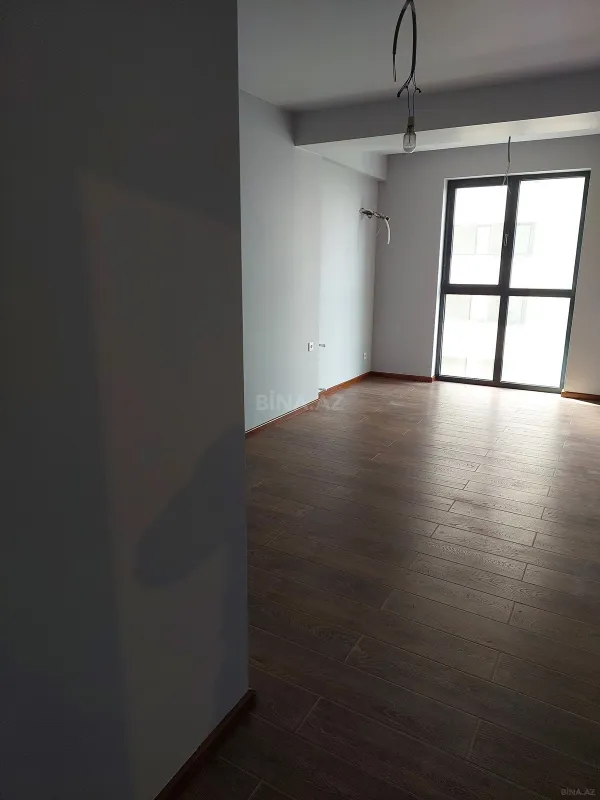 Satılır 2 otaqlı mənzil 96 m²