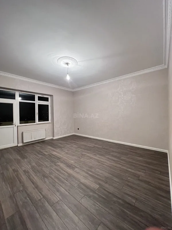 Satılır 3 otaqlı mənzil 120 m²