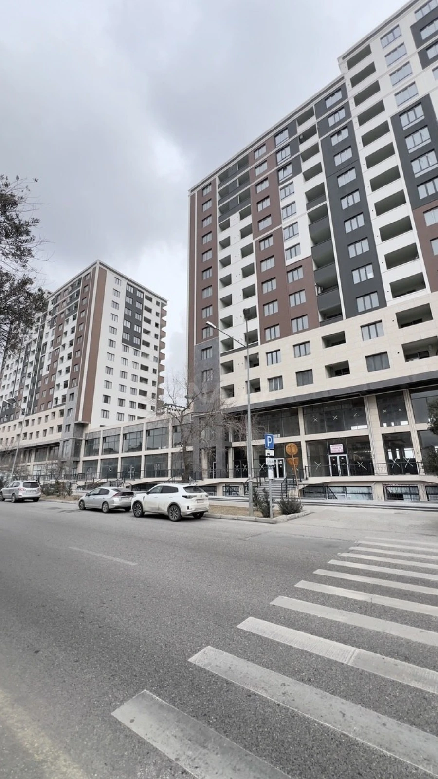 Satılır 3 otaqlı mənzil 83 m²