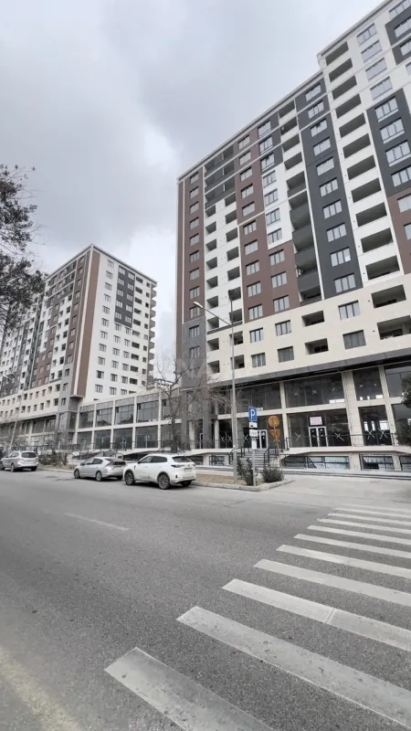 Satılır 3 otaqlı mənzil 83 m²