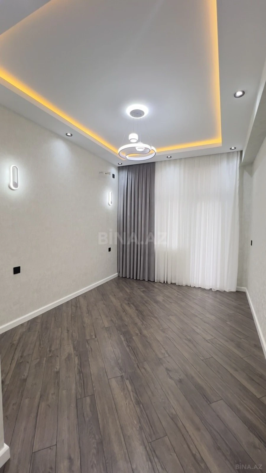 Satılır 3 otaqlı mənzil 83 m²
