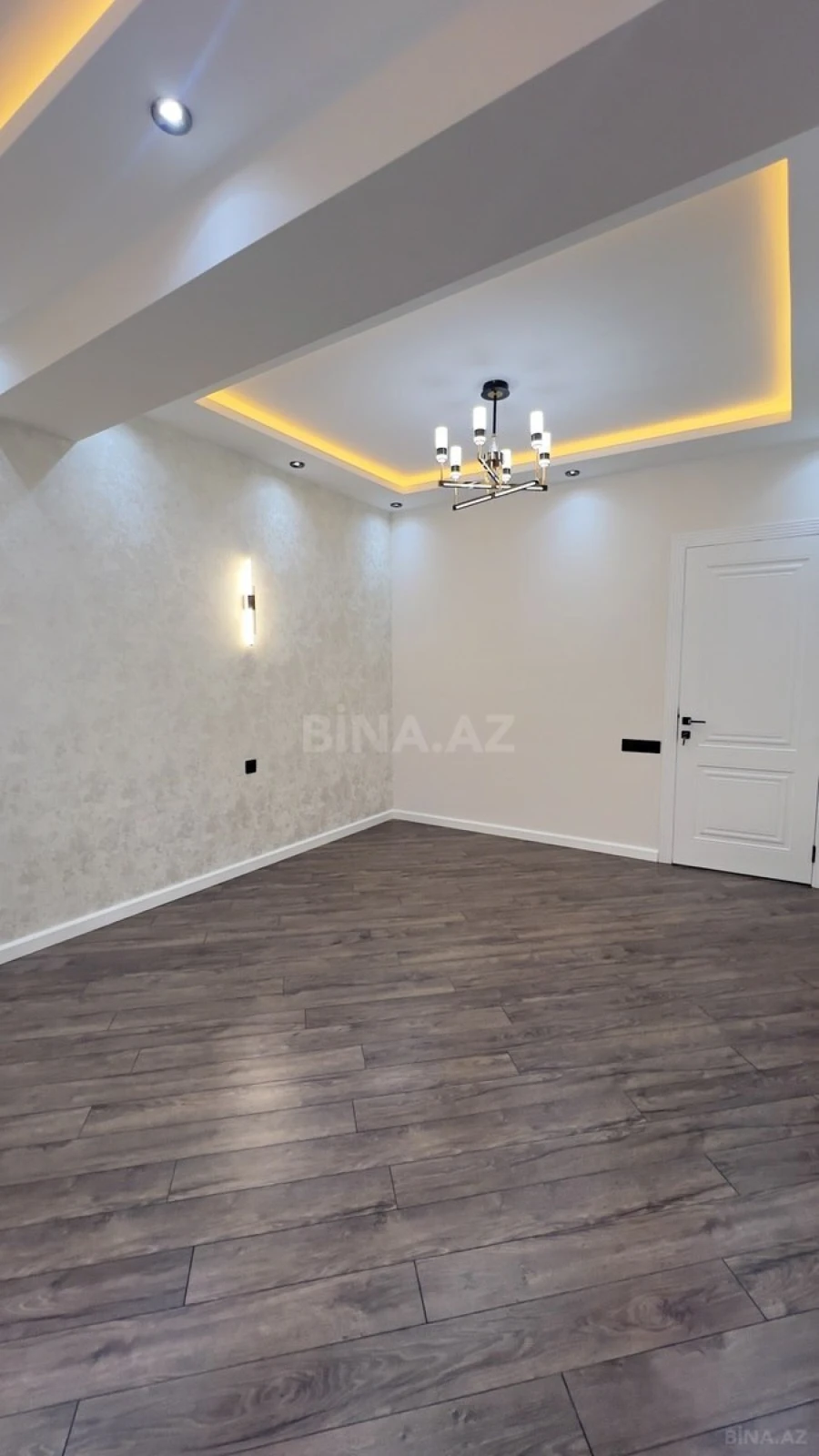 Satılır 3 otaqlı mənzil 83 m²