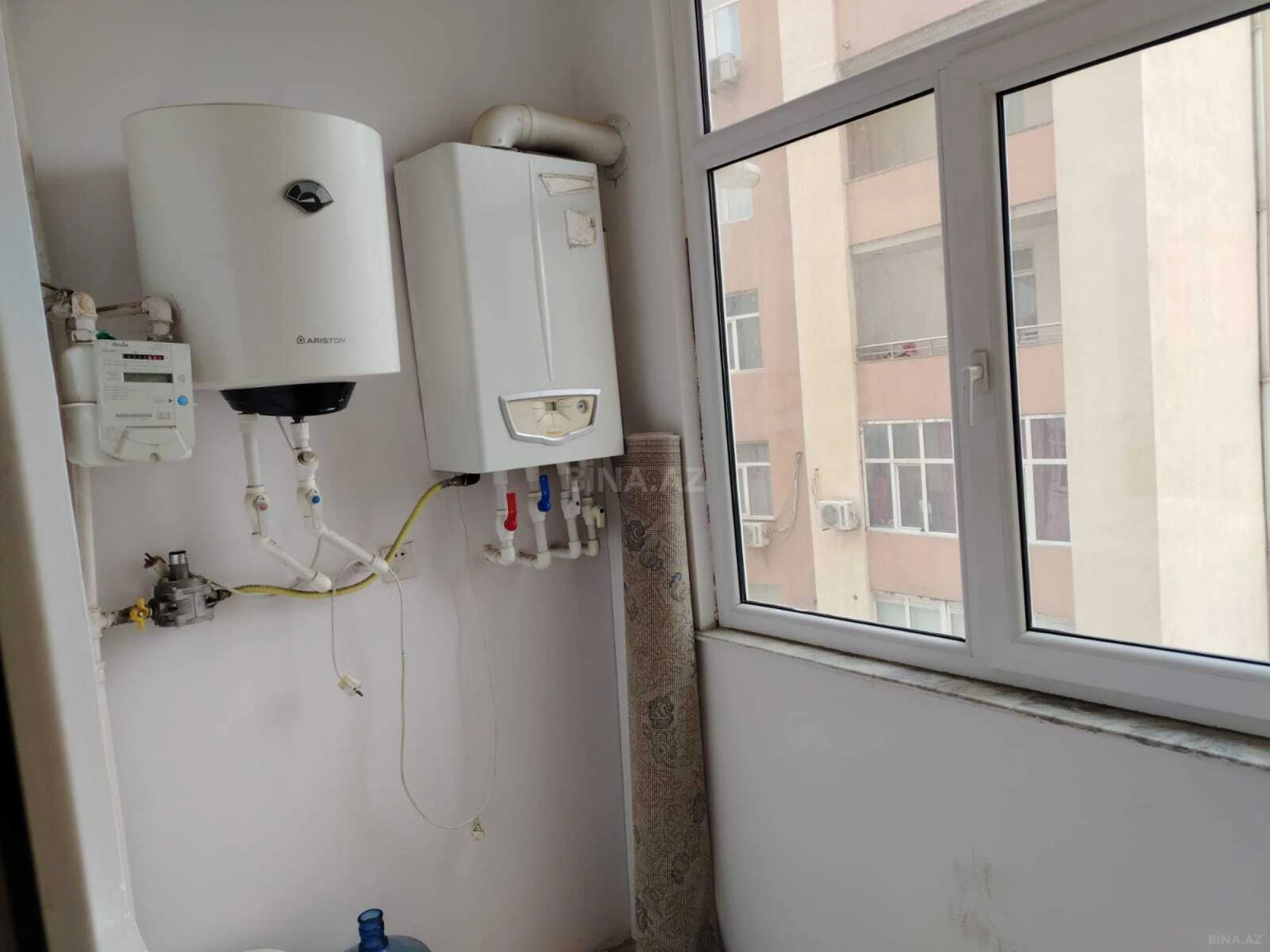Kirayə verilir 4 otaqlı mənzil 160 m²
