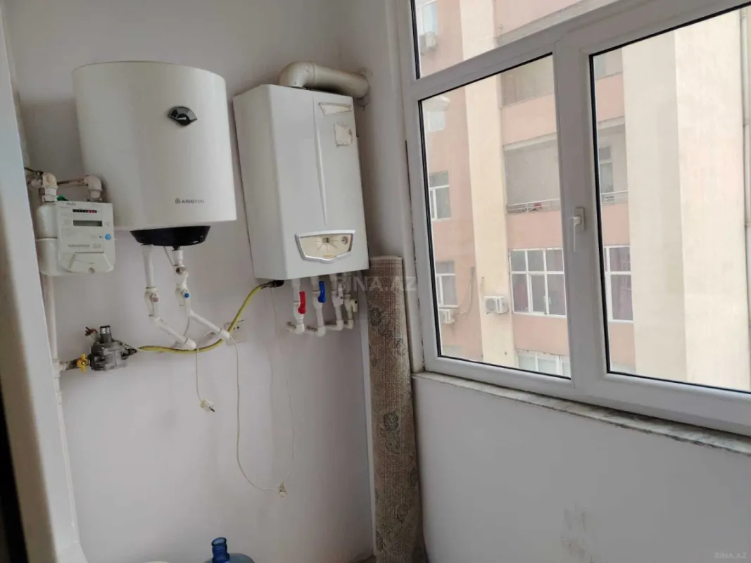 Kirayə verilir 4 otaqlı mənzil 160 m²