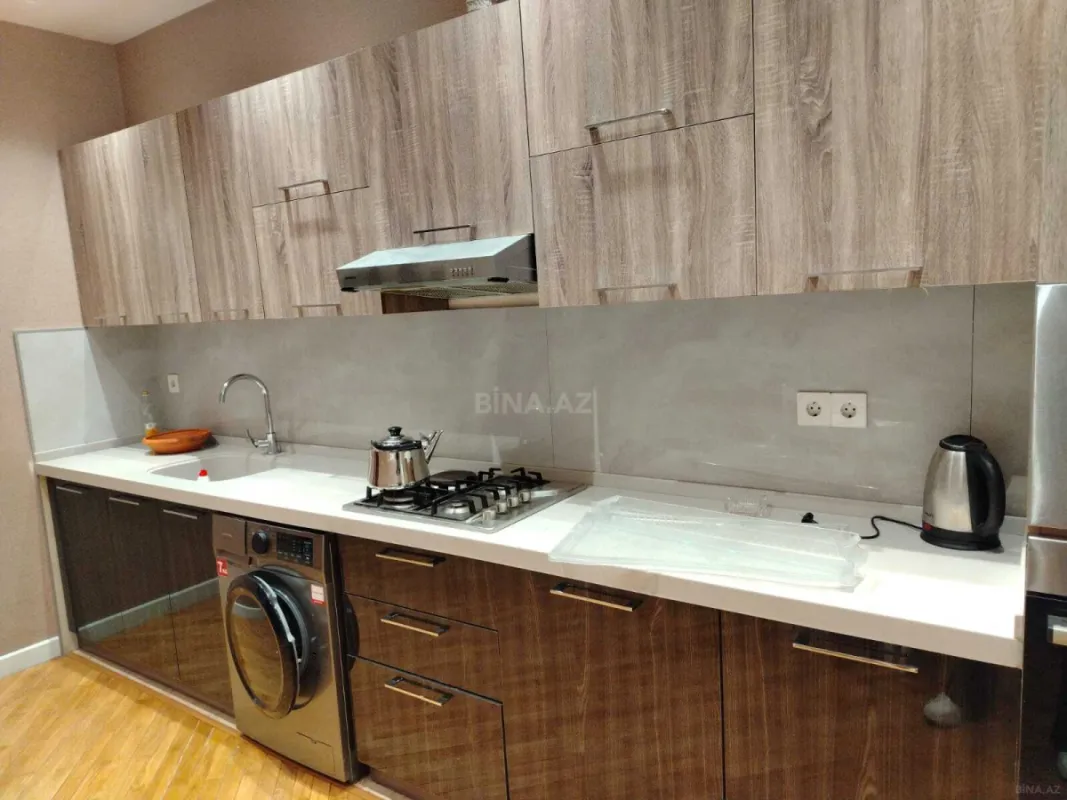 Kirayə verilir 4 otaqlı mənzil 160 m²