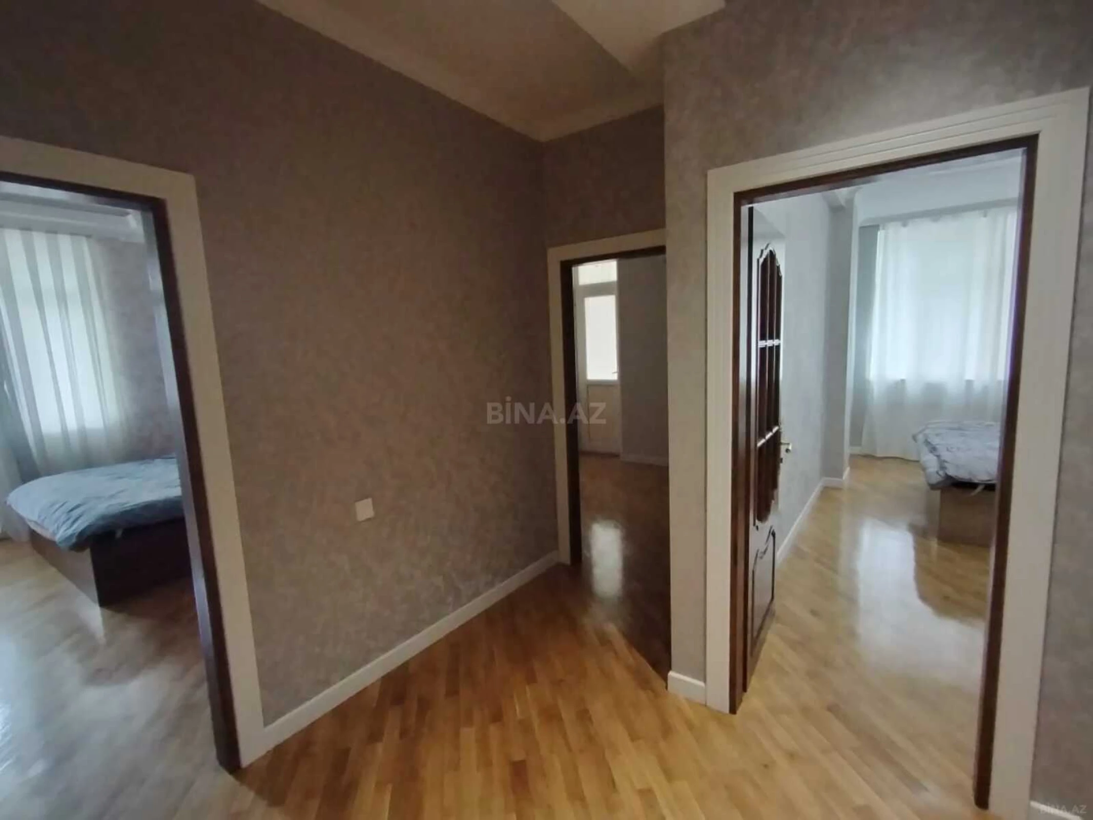 Kirayə verilir 4 otaqlı mənzil 160 m²