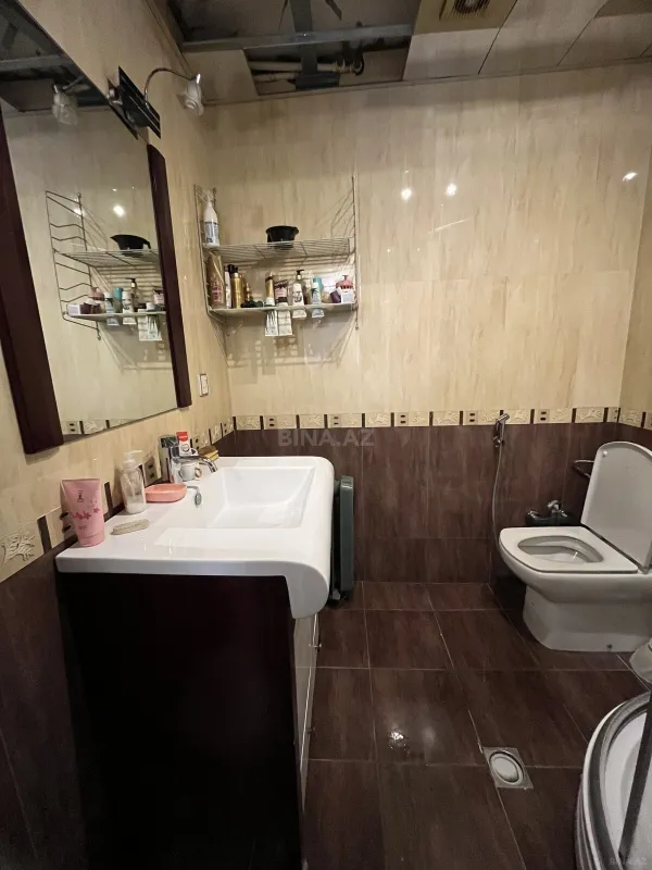 Satılır 3 otaqlı mənzil 125 m²