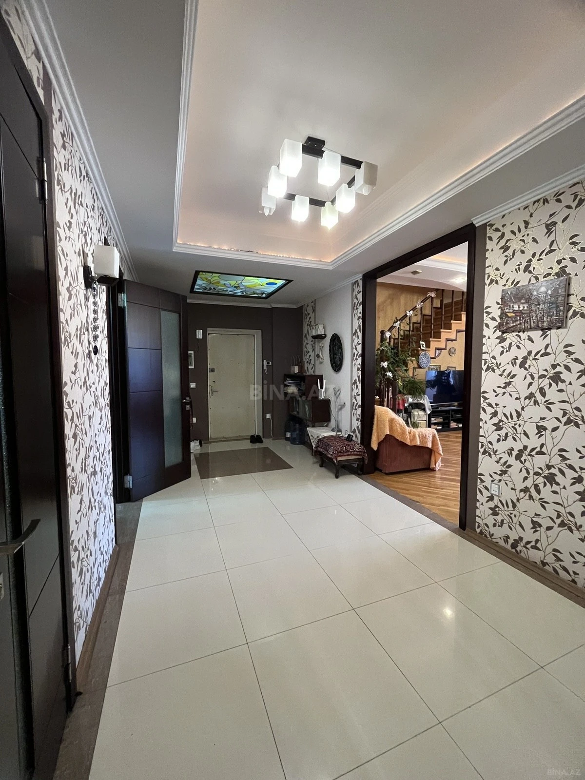 Satılır 3 otaqlı mənzil 125 m²