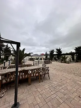 Satılır 8 otaqlı həyət evi 700 m²