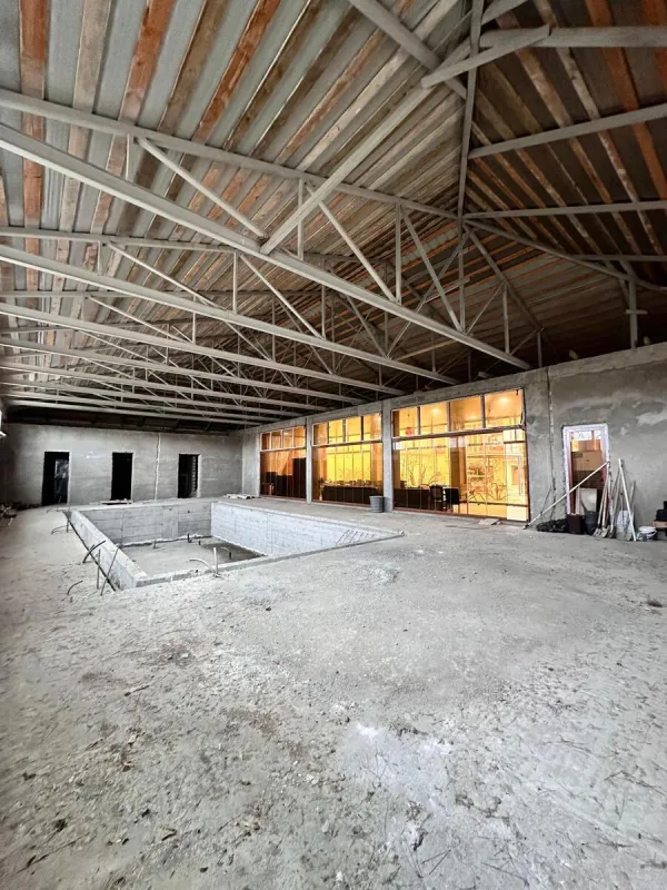 Satılır 8 otaqlı həyət evi 700 m²