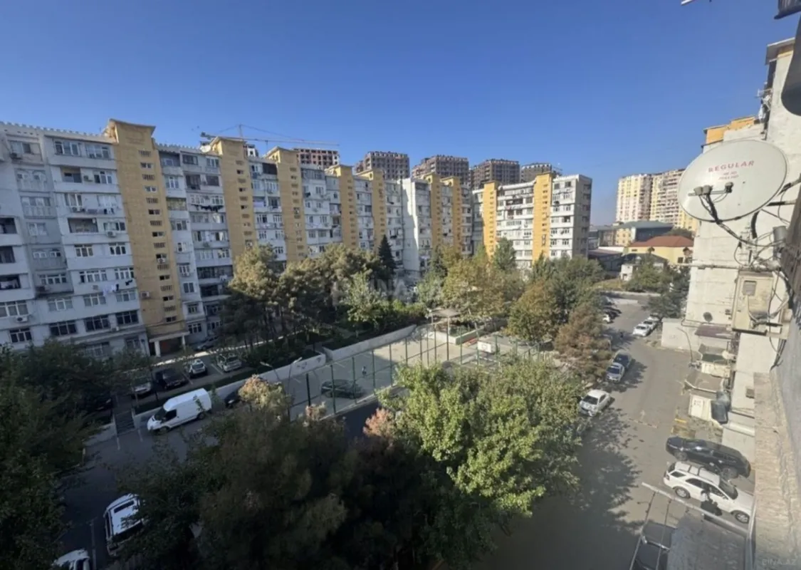 Satılır 4 otaqlı mənzil 110 m²