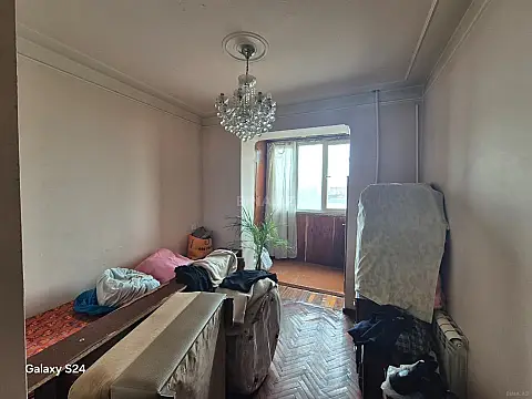Satılır 4 otaqlı mənzil 110 m²