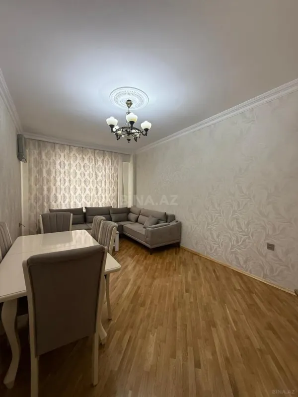 Kirayə verilir 3 otaqlı mənzil 135 m²