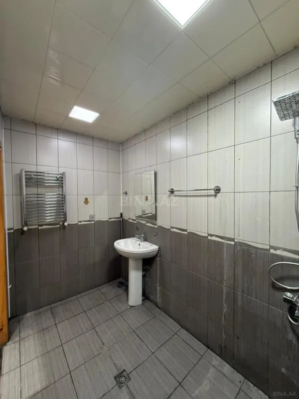 Kirayə verilir 3 otaqlı mənzil 135 m²