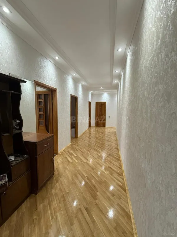Kirayə verilir 3 otaqlı mənzil 135 m²