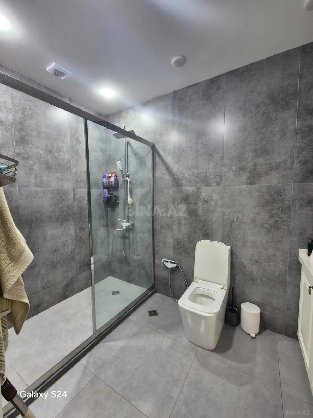 Satılır 3 otaqlı mənzil 102 m²