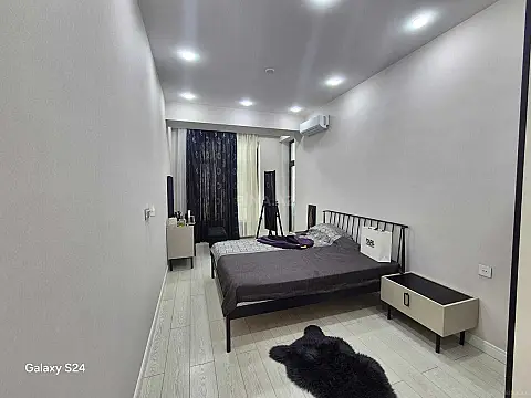 Satılır 3 otaqlı mənzil 102 m²