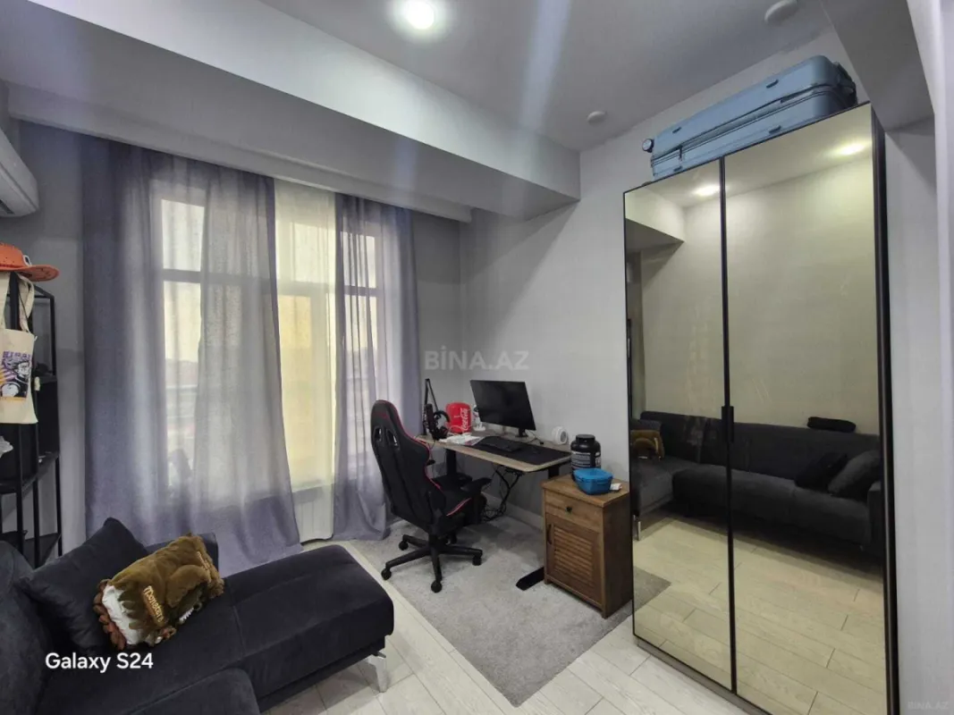 Satılır 3 otaqlı mənzil 102 m²