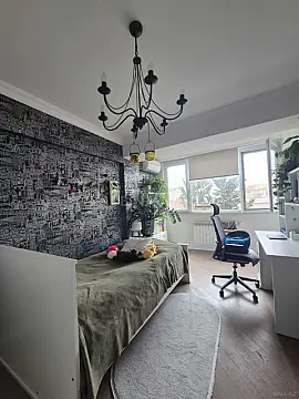 Satılır 4 otaqlı mənzil 100 m²