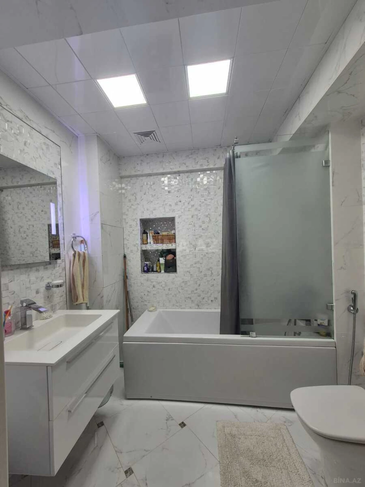 Satılır 4 otaqlı mənzil 100 m²