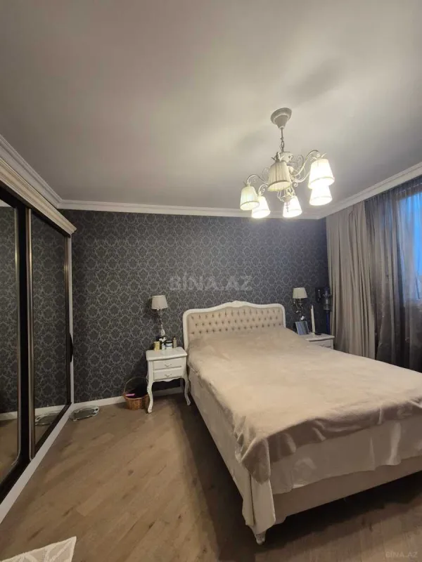 Satılır 4 otaqlı mənzil 100 m²