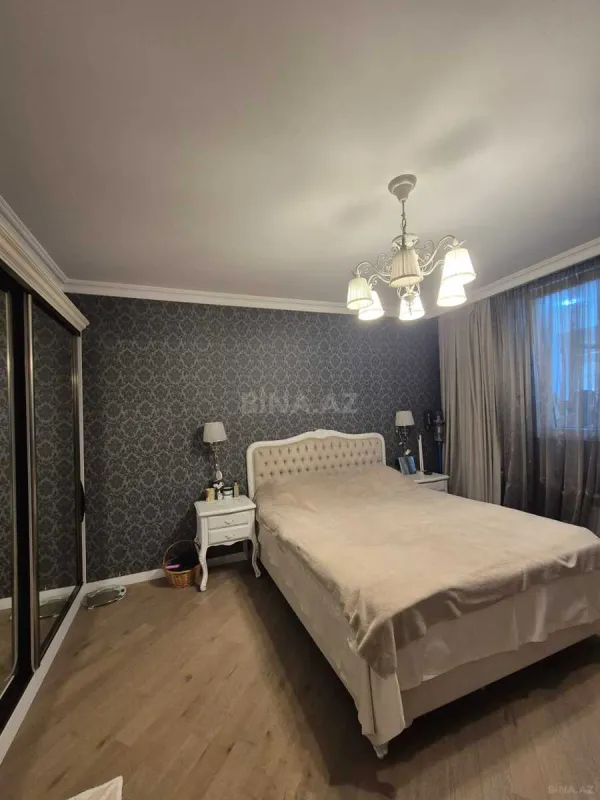 Satılır 4 otaqlı mənzil 100 m²