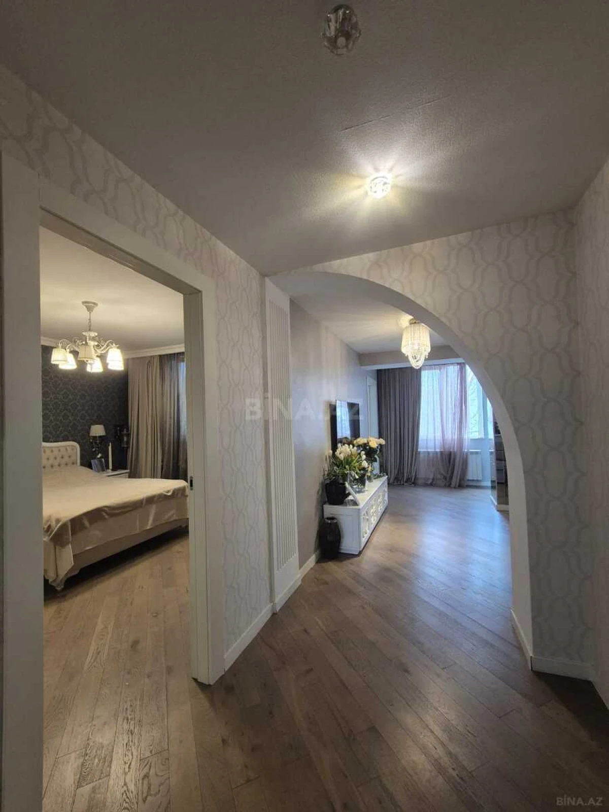 Satılır 4 otaqlı mənzil 100 m²