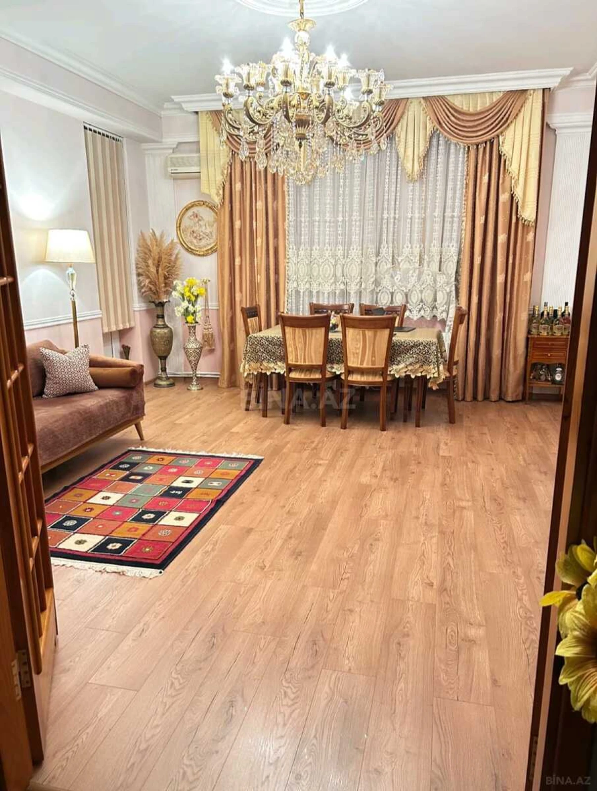 Satılır 2 otaqlı mənzil 100 m²