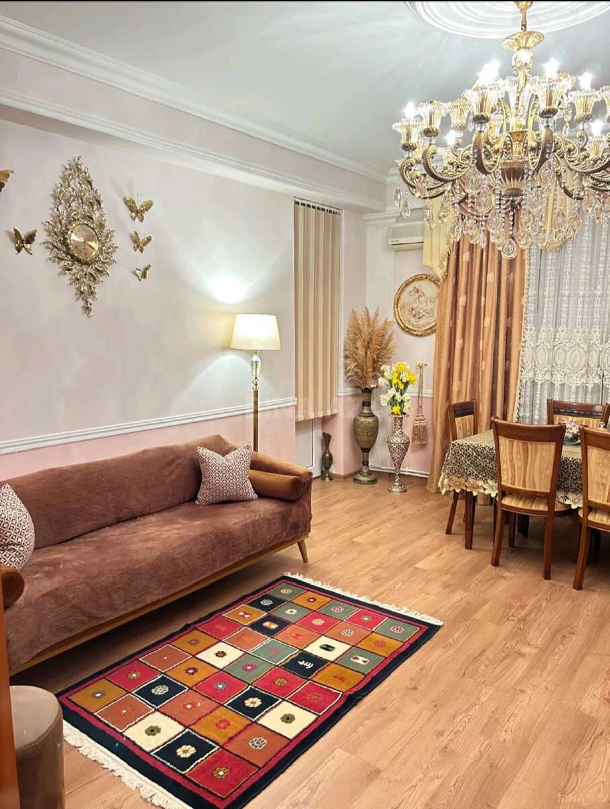 Satılır 2 otaqlı mənzil 100 m²