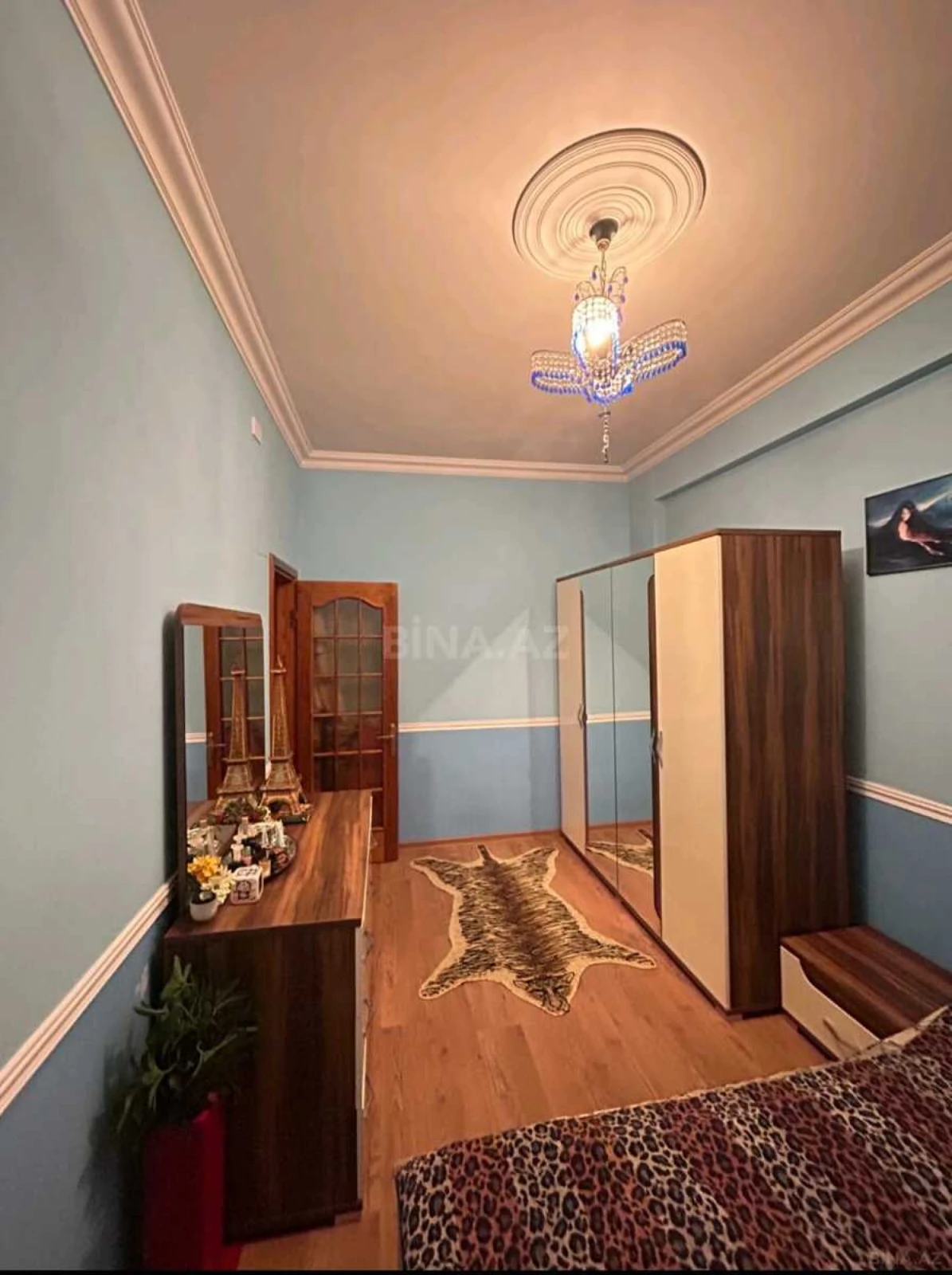 Satılır 2 otaqlı mənzil 100 m²