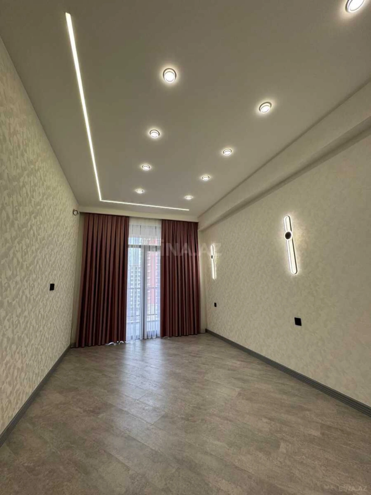 Satılır 2 otaqlı mənzil 65 m²