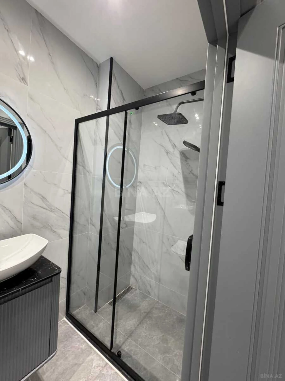 Satılır 2 otaqlı mənzil 65 m²