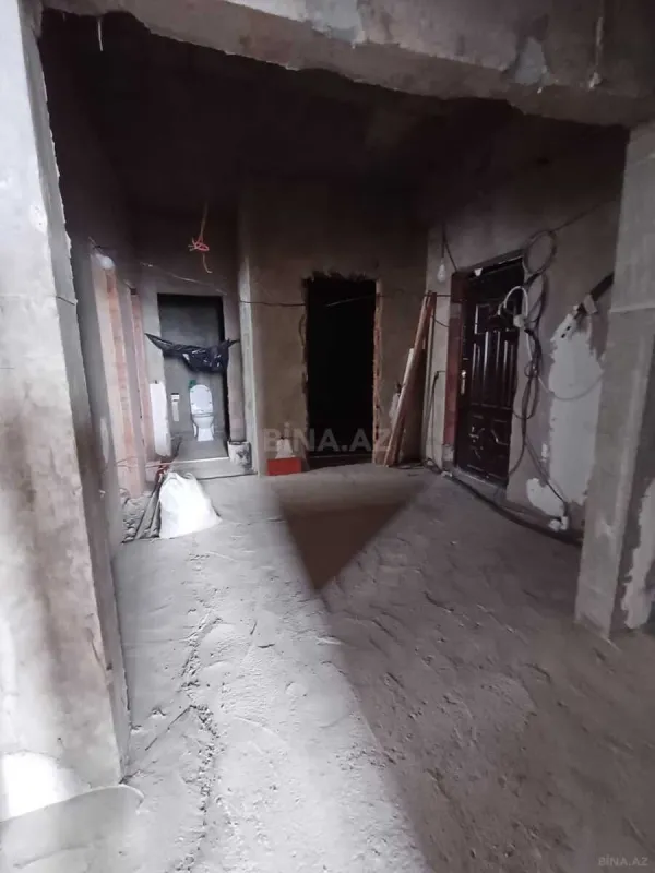 Satılır 3 otaqlı mənzil 110 m²