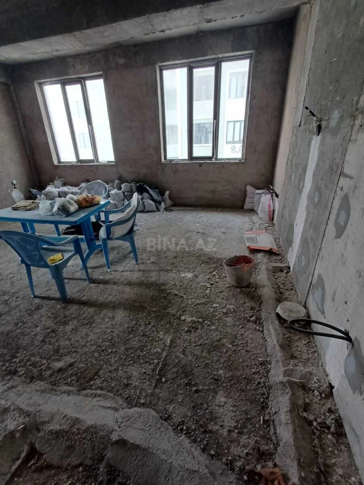 Satılır 3 otaqlı mənzil 110 m²