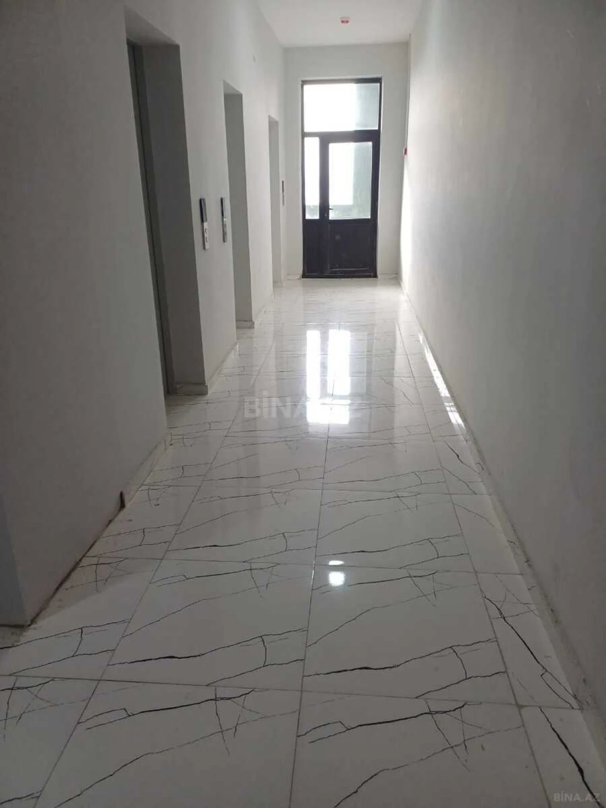 Satılır 3 otaqlı mənzil 110 m²