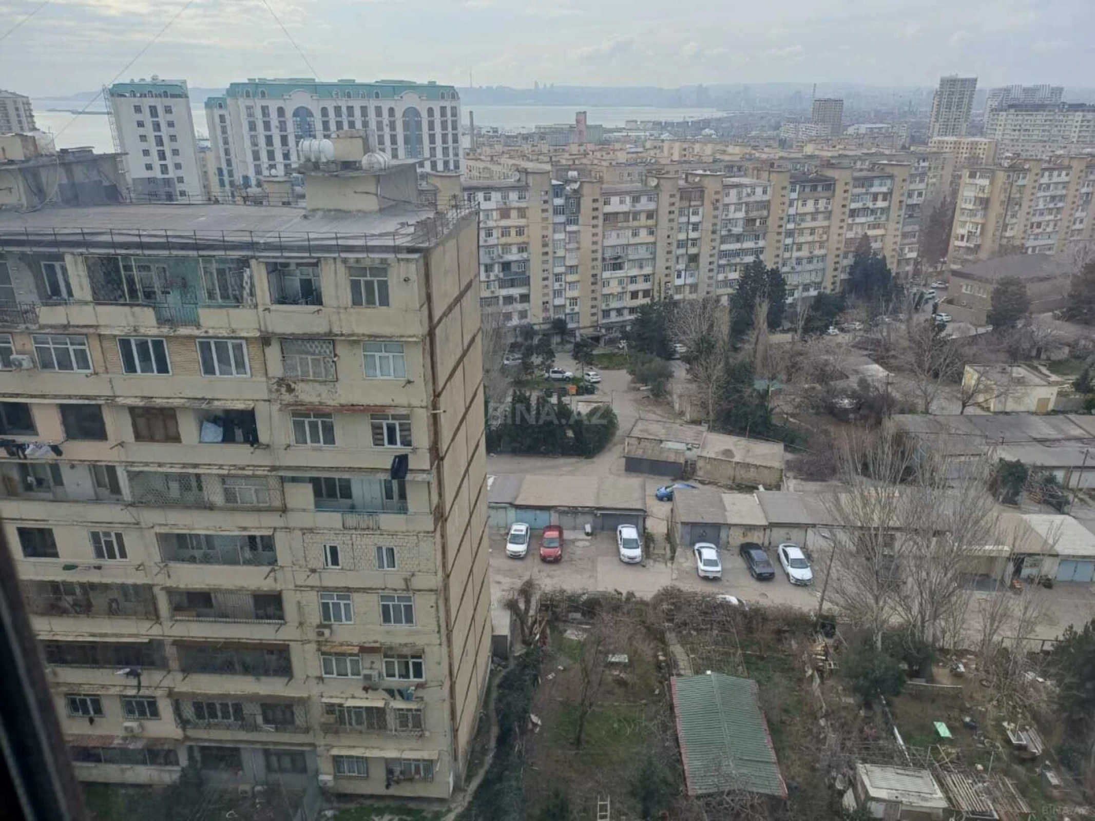 Satılır 3 otaqlı mənzil 110 m²