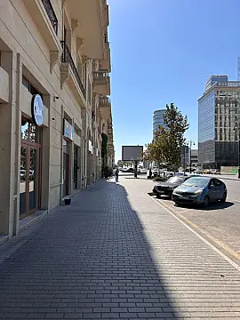 Kirayə verilir obyekt 320 m²