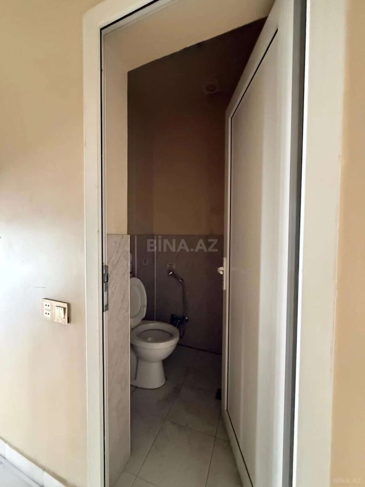 Kirayə verilir obyekt 320 m²