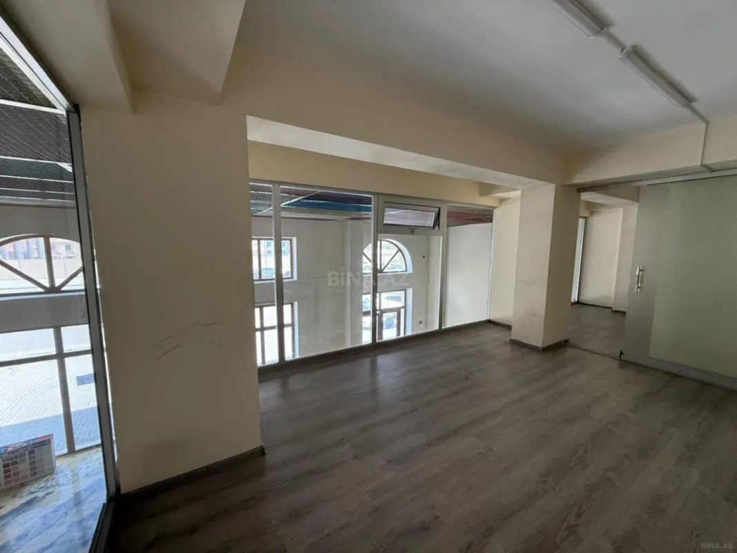 Kirayə verilir obyekt 320 m²