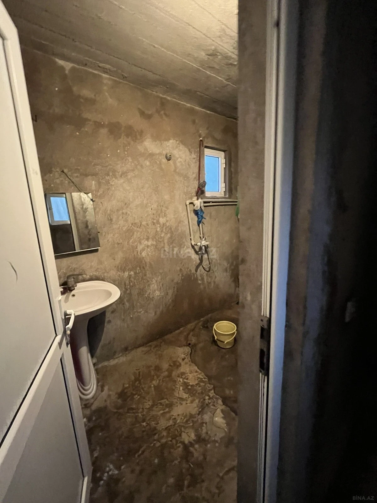 Satılır 6 otaqlı həyət evi 150 m²