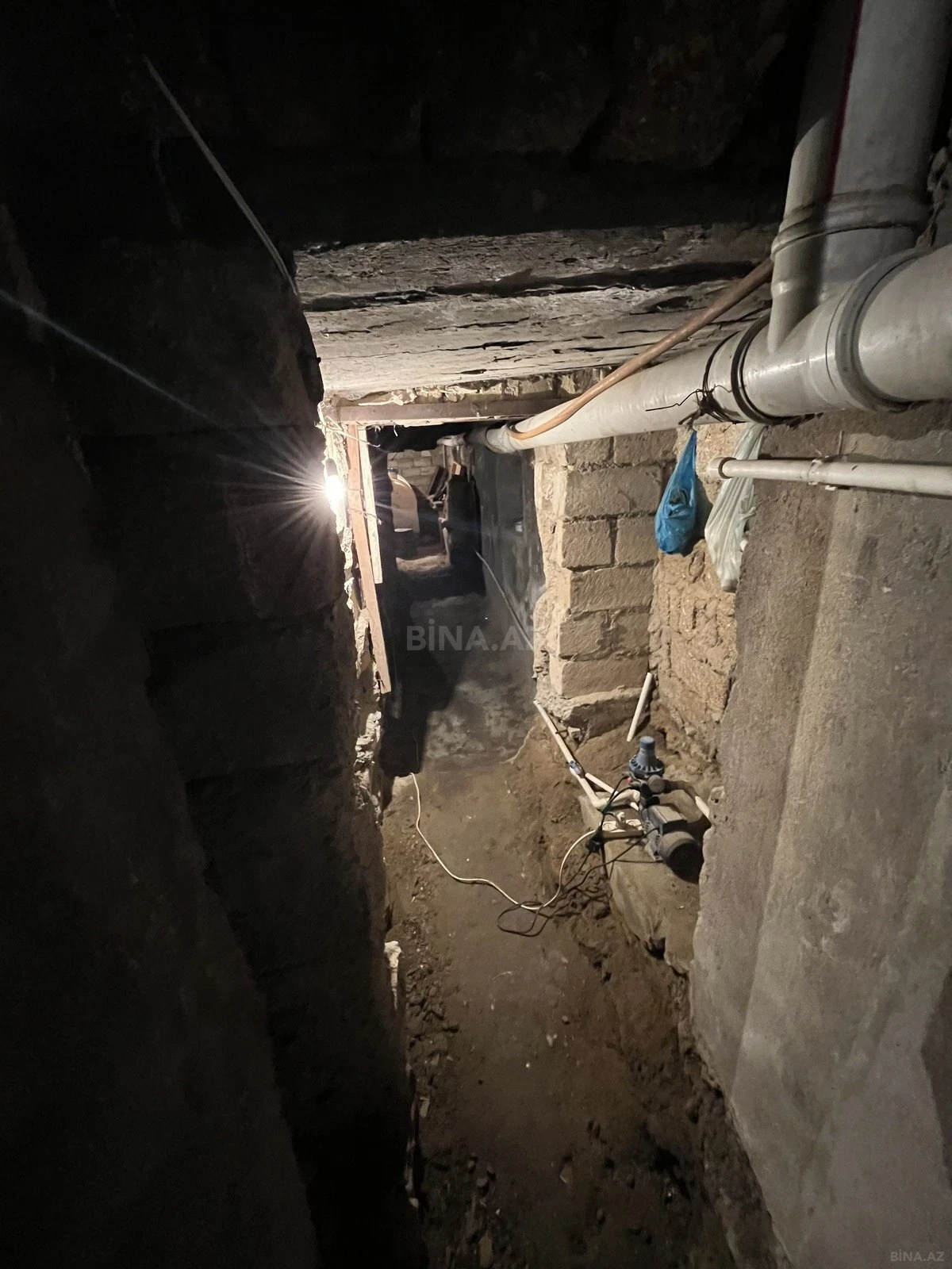Satılır 6 otaqlı həyət evi 150 m²