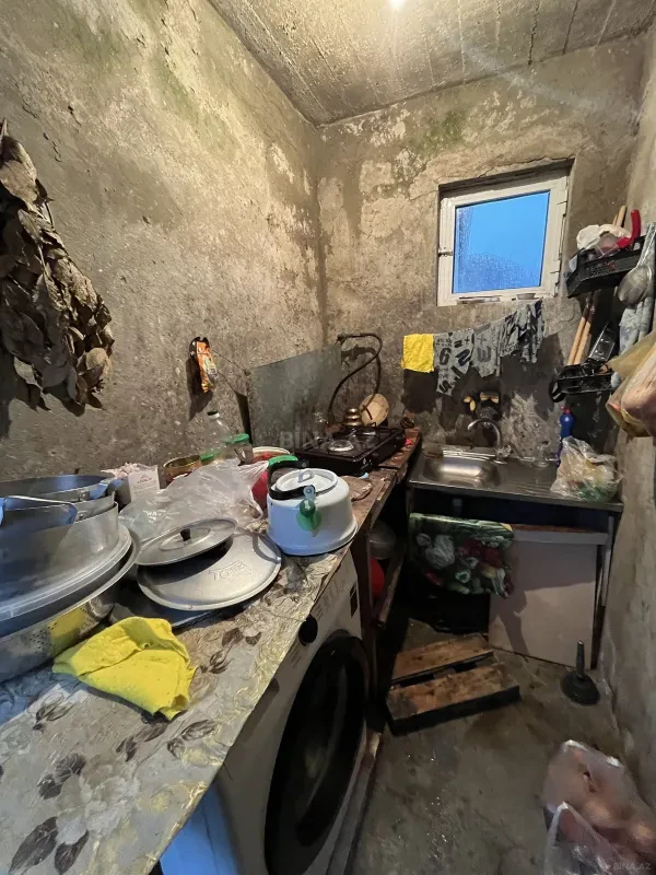 Satılır 6 otaqlı həyət evi 150 m²