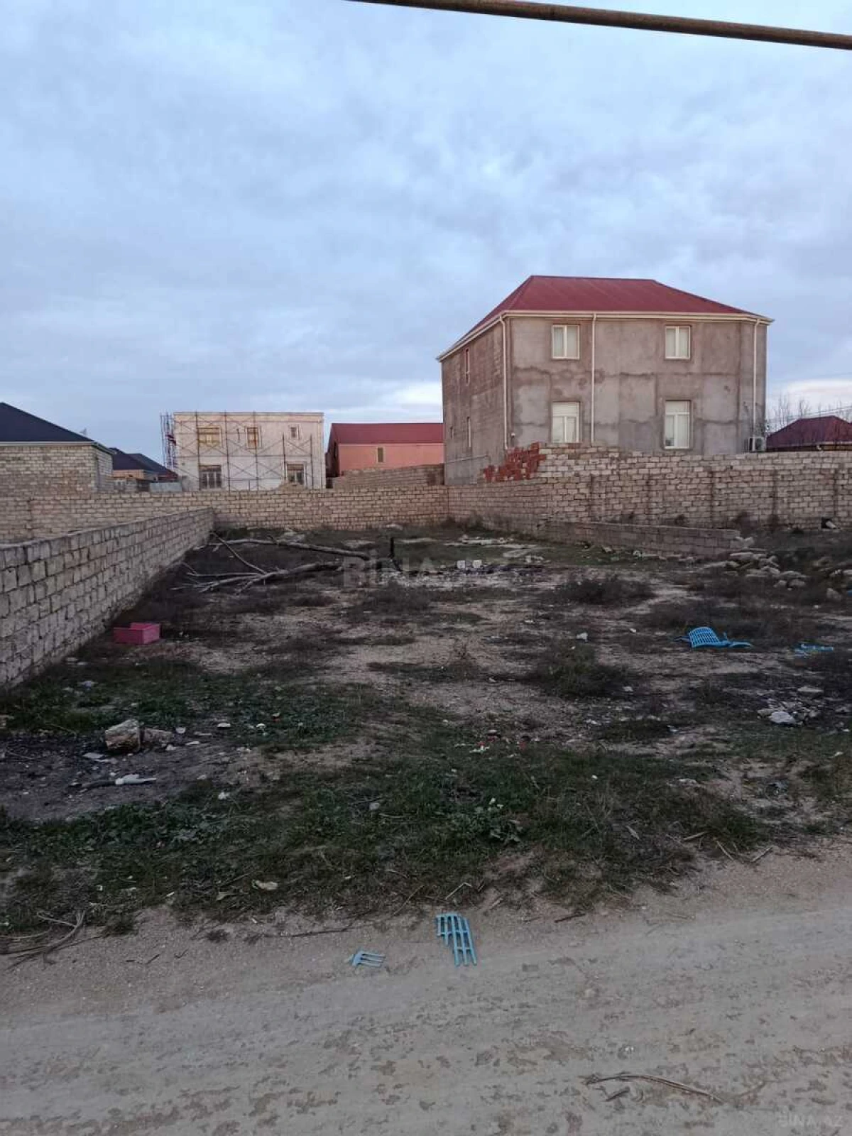 Satılır torpaq sahəsi 4 m²