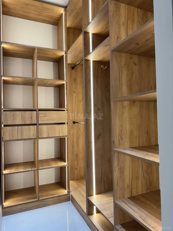 Satılır 2 otaqlı mənzil 70 m²