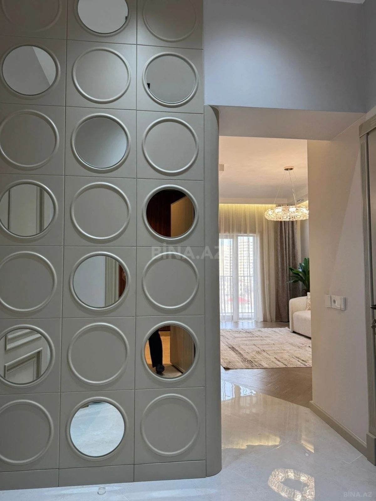 Satılır 2 otaqlı mənzil 70 m²